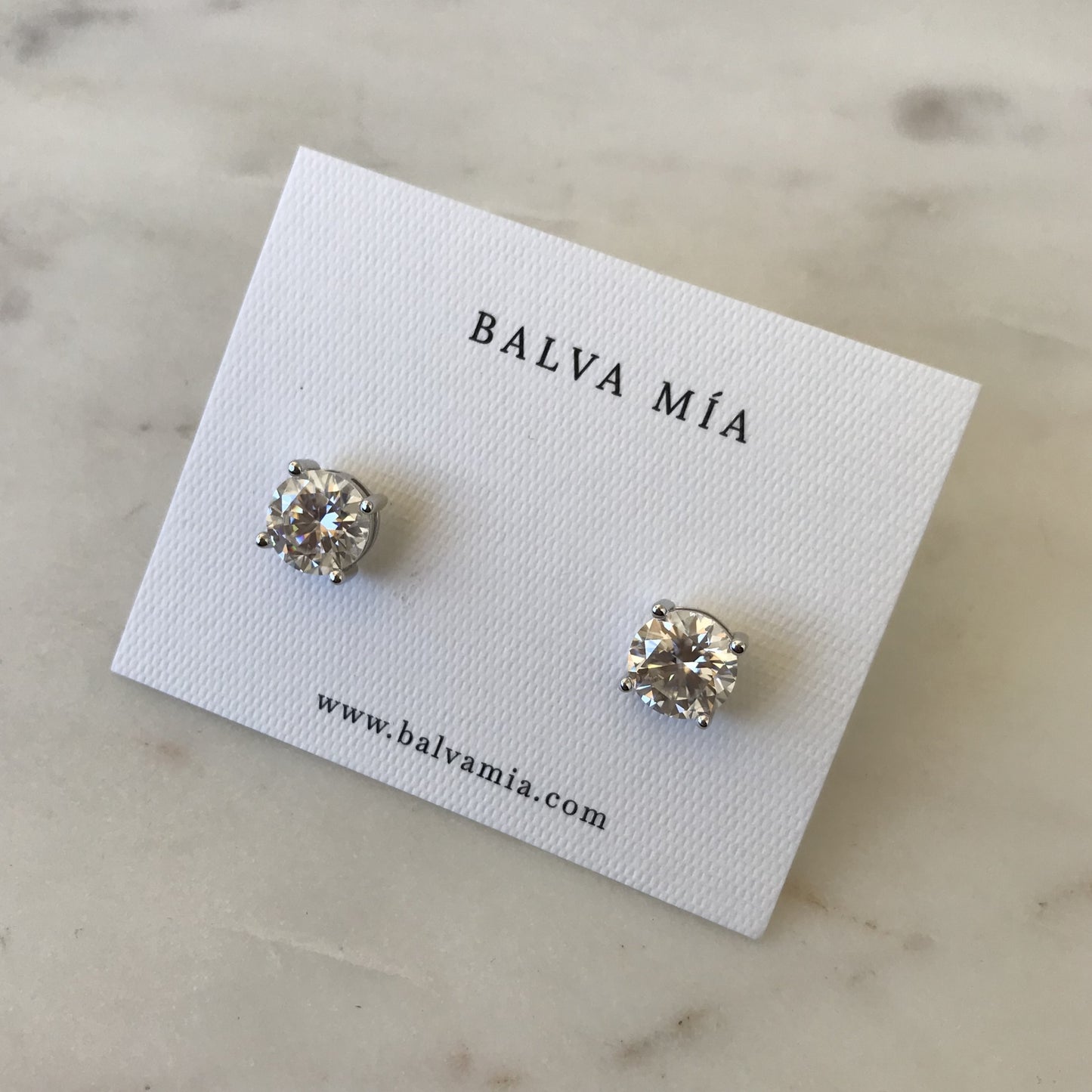 Aretes Round Moissanite 2CT ( Aretes de Mariana)