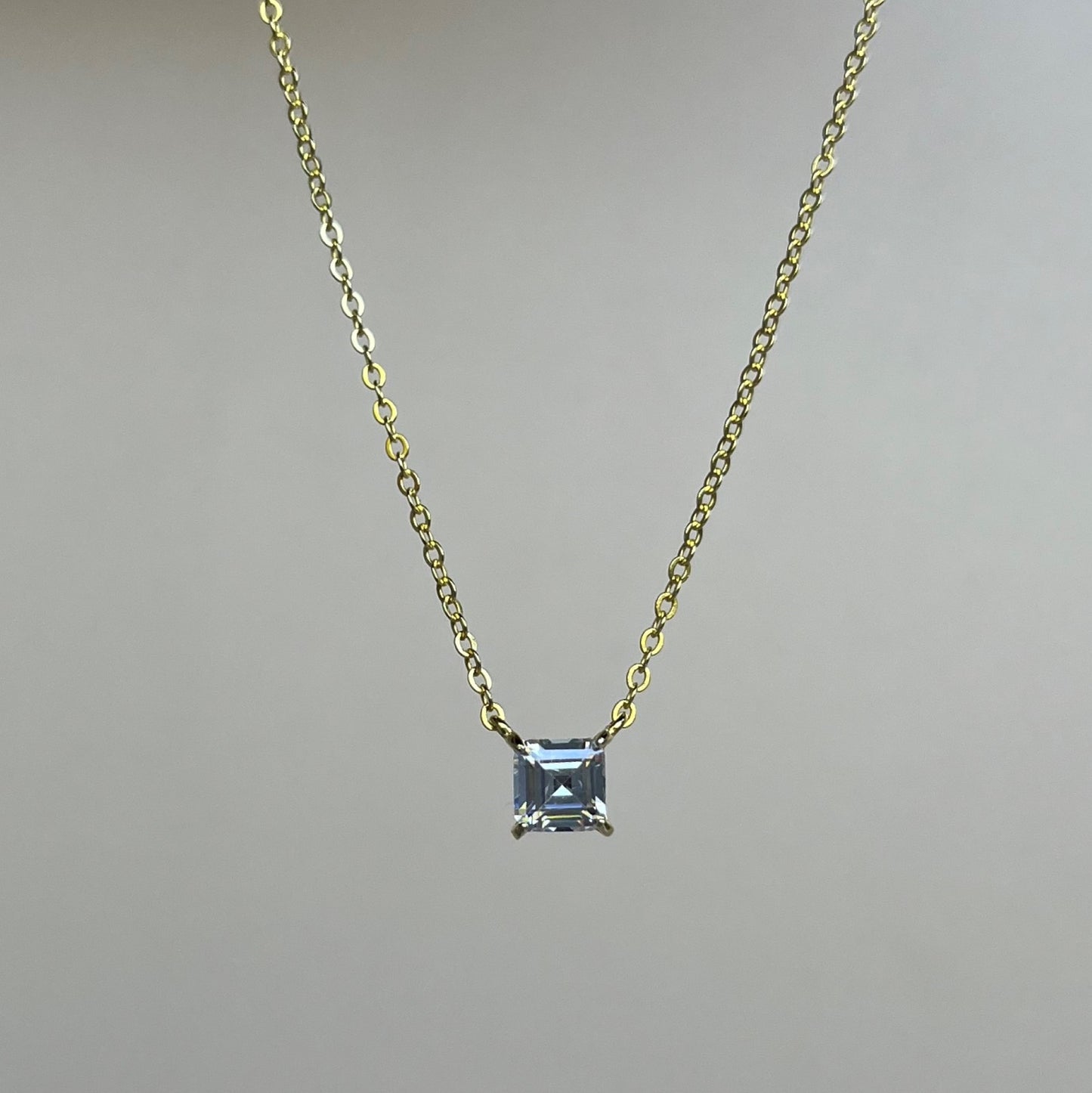 Collar Golden Square Blue Tourmaline