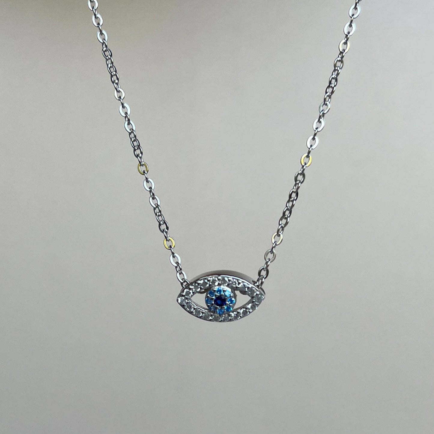 Collar Little Silver Eye