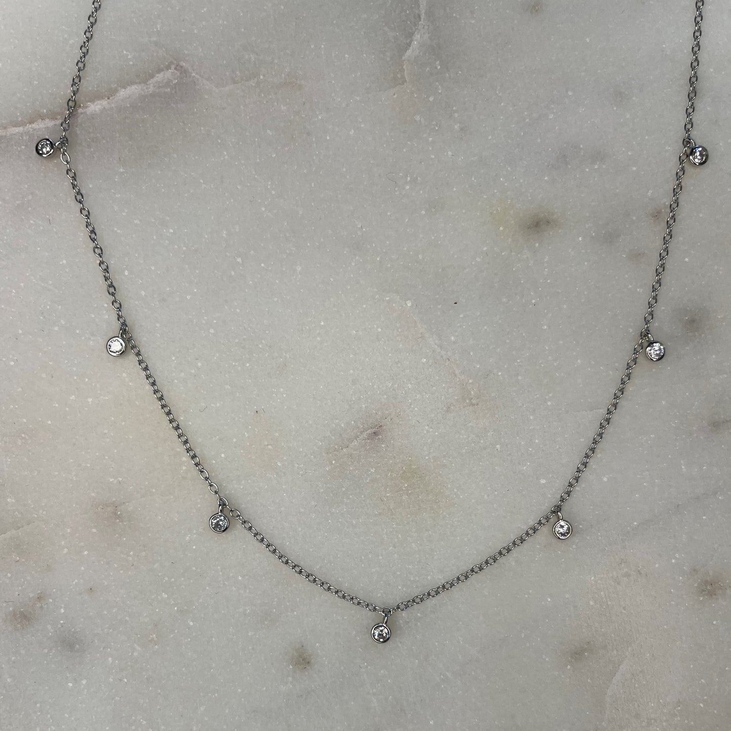 Collar Silver White Diamond Drops