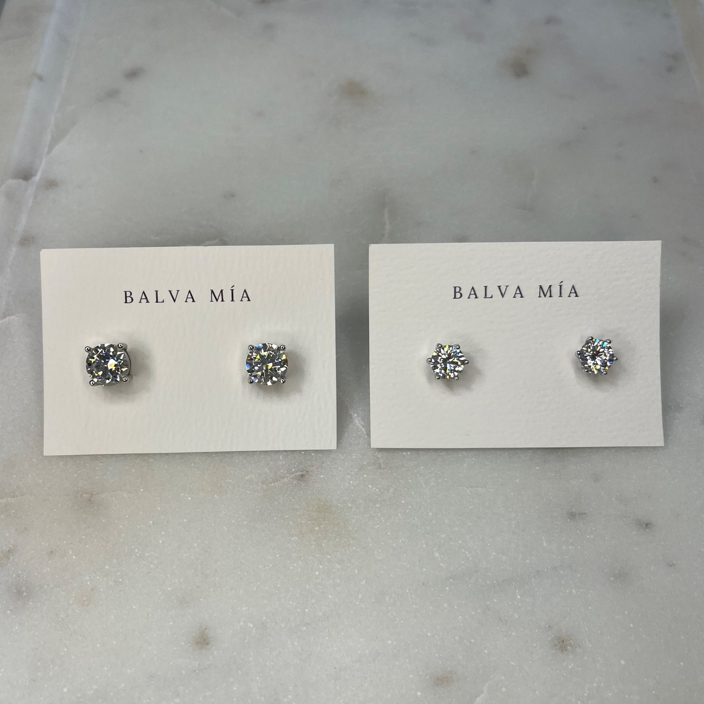 Aretes Round Moissanite 2CT ( Aretes de Mariana)