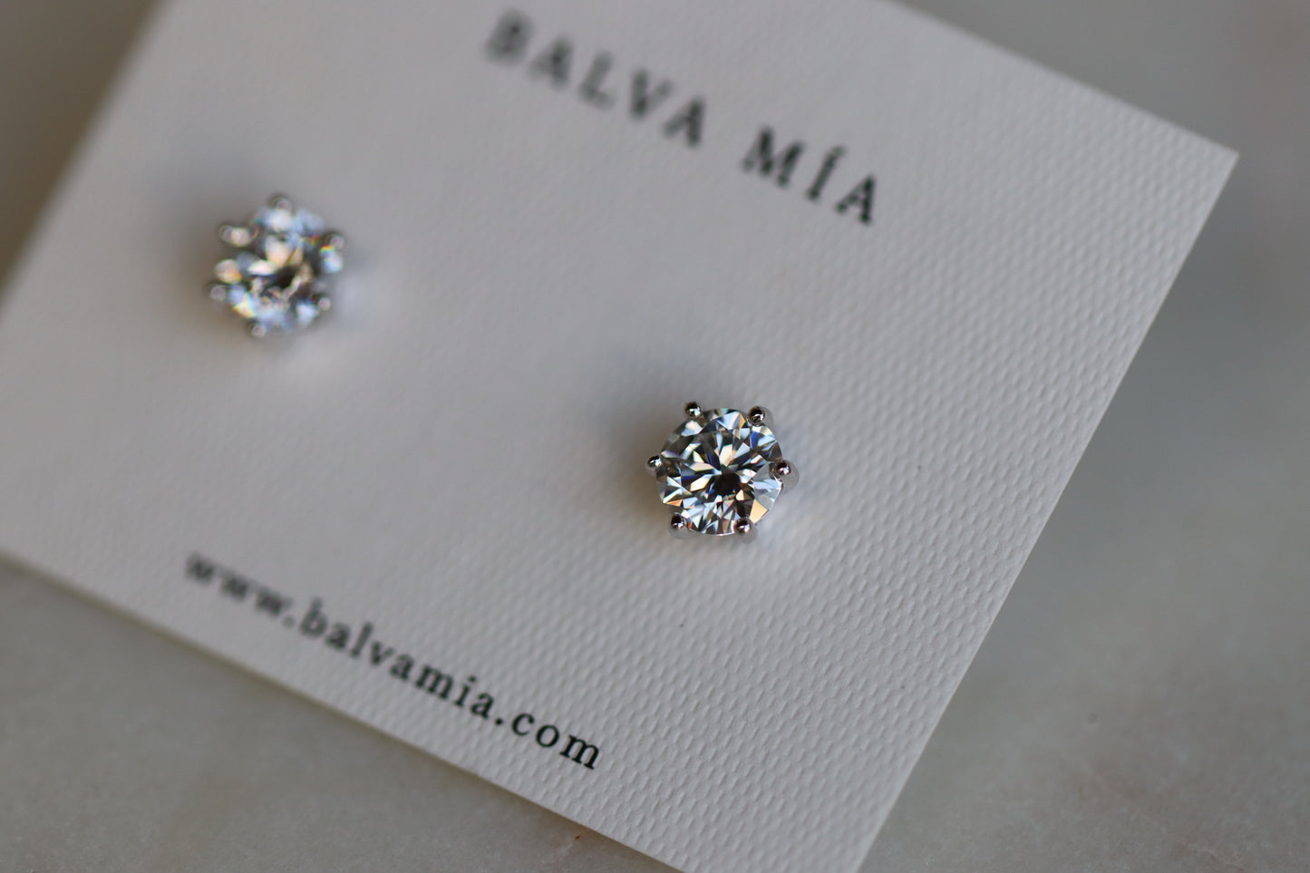 BEST SELLER! Aretes Round Moissanite 1CT