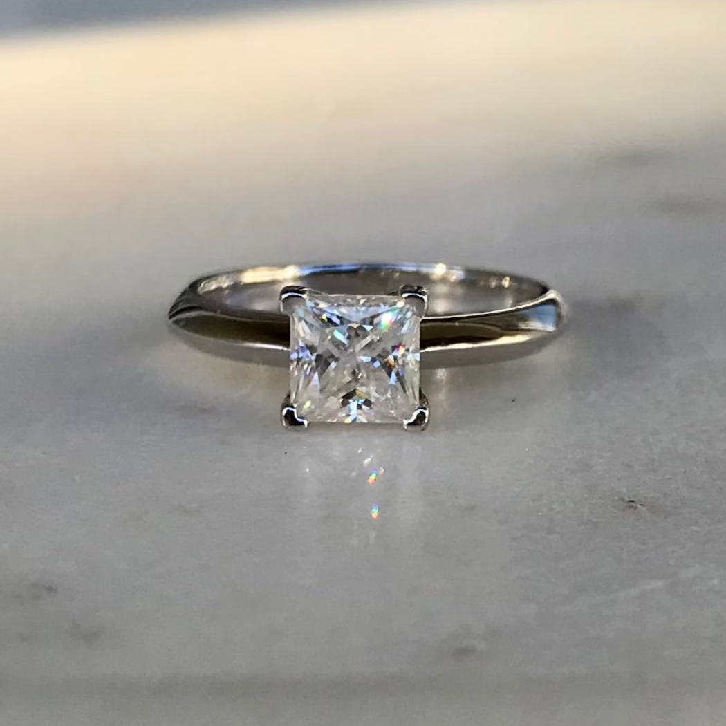 NEW! Anillo Princesa Moissanite 1ct