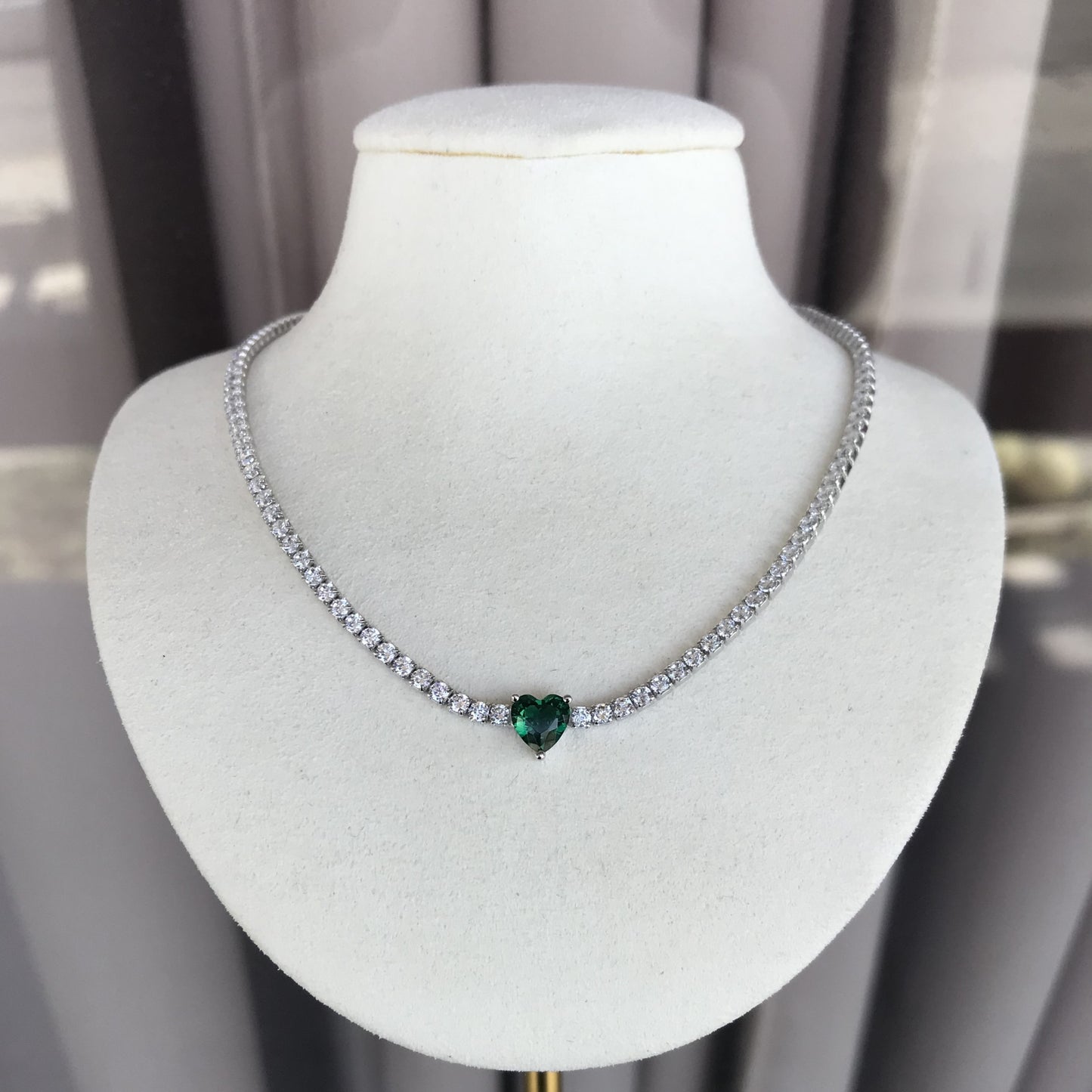 Choker Emerald Heart