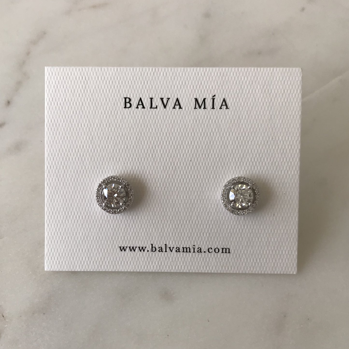 NEW!  Aretes Moissanite Halo Round Balva