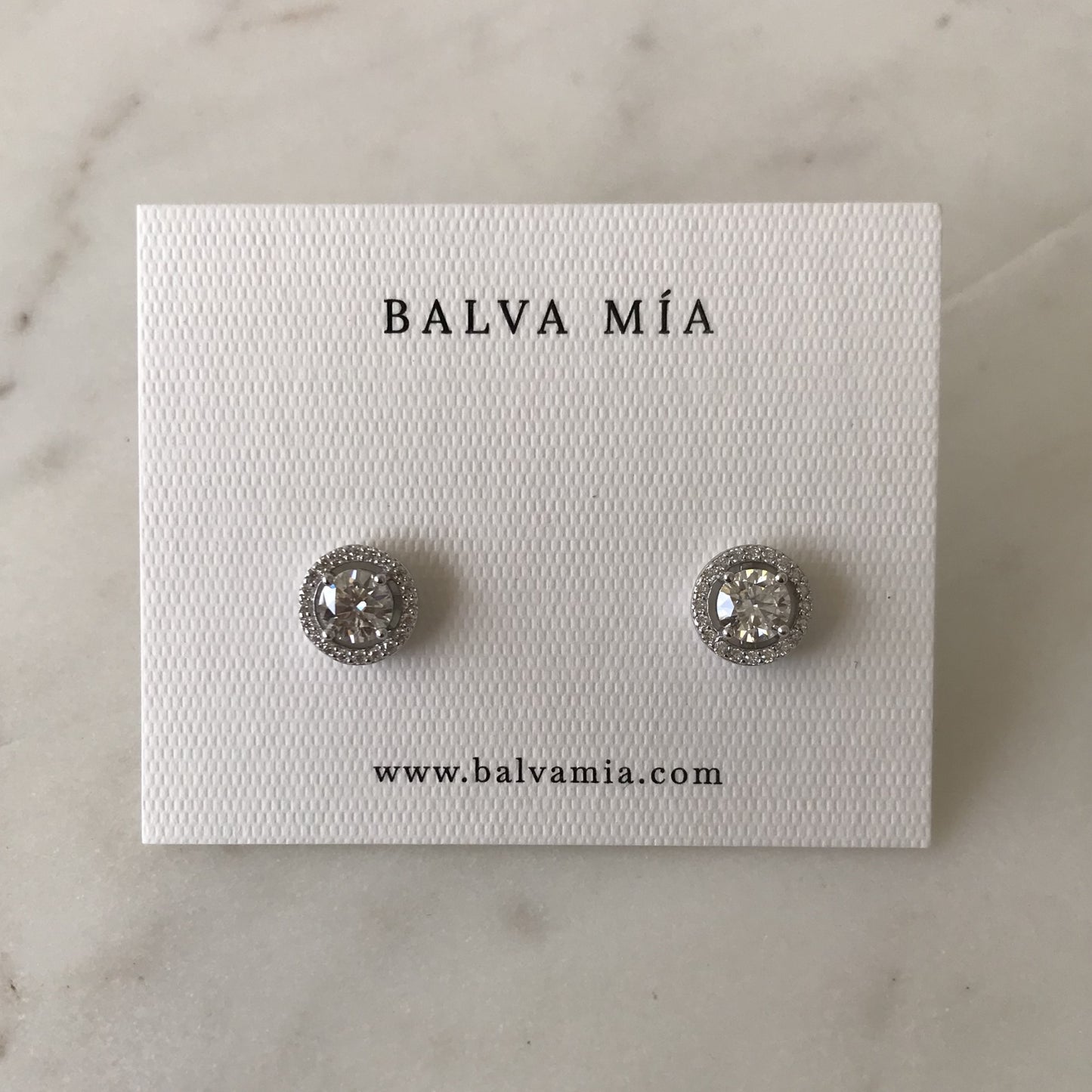 NEW!  Aretes Moissanite Halo Round Balva