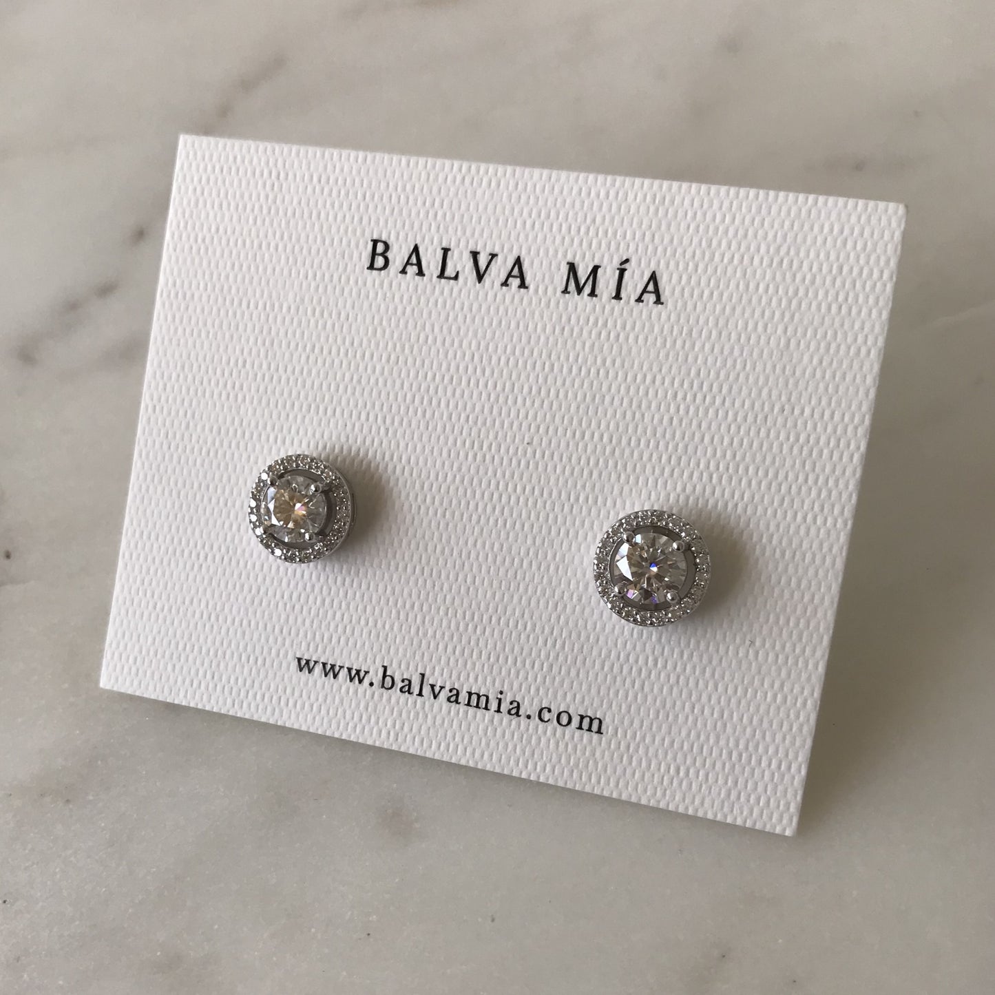 NEW!  Aretes Moissanite Halo Round Balva