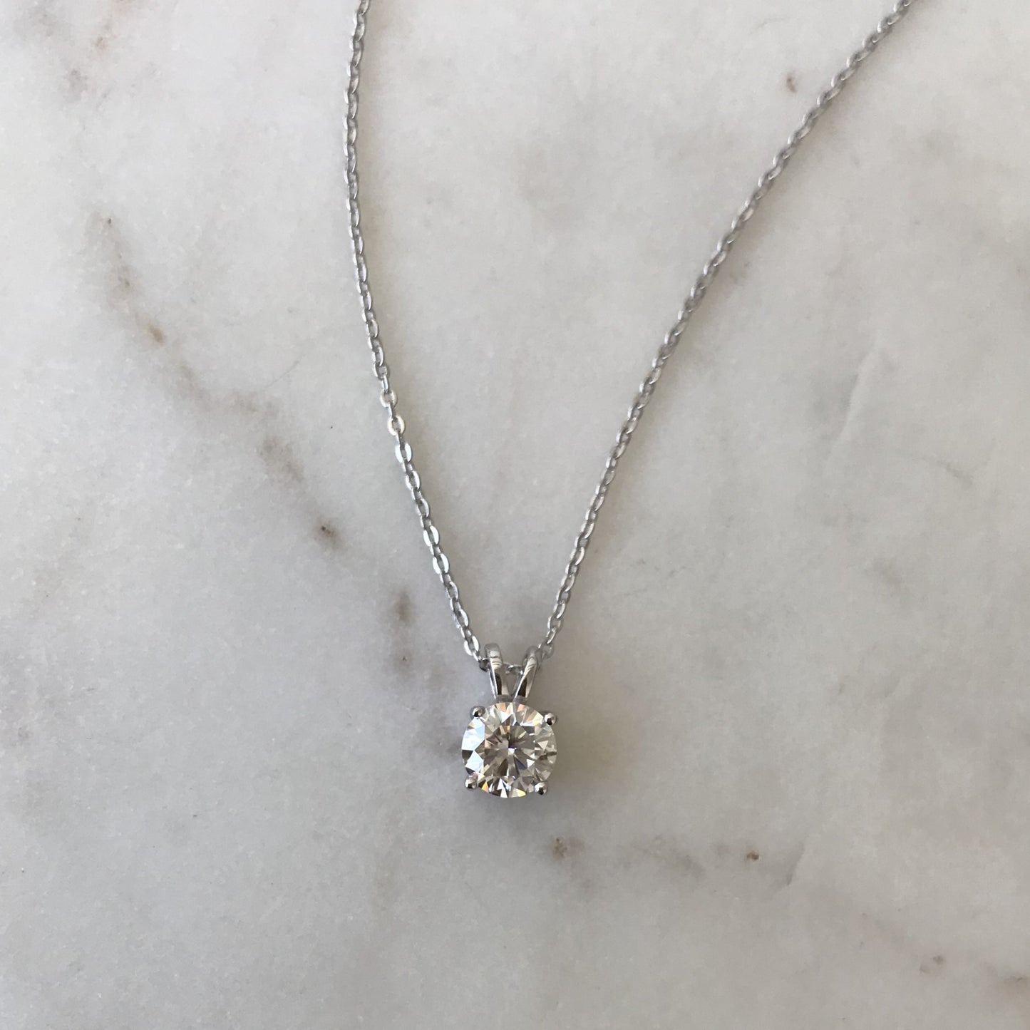 Collar Round Moissanite 1ct