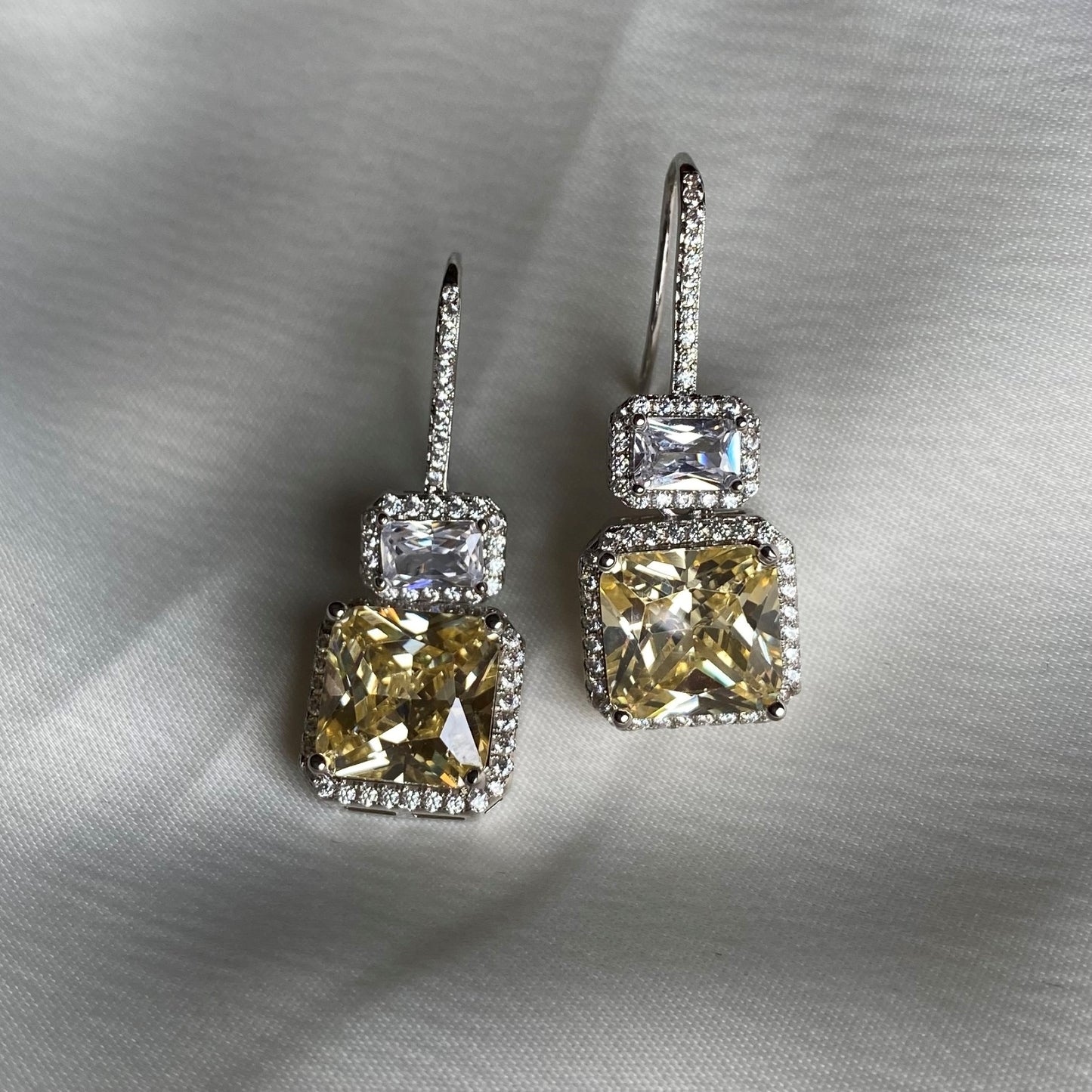 Aretes Dangle Fancy Yellow