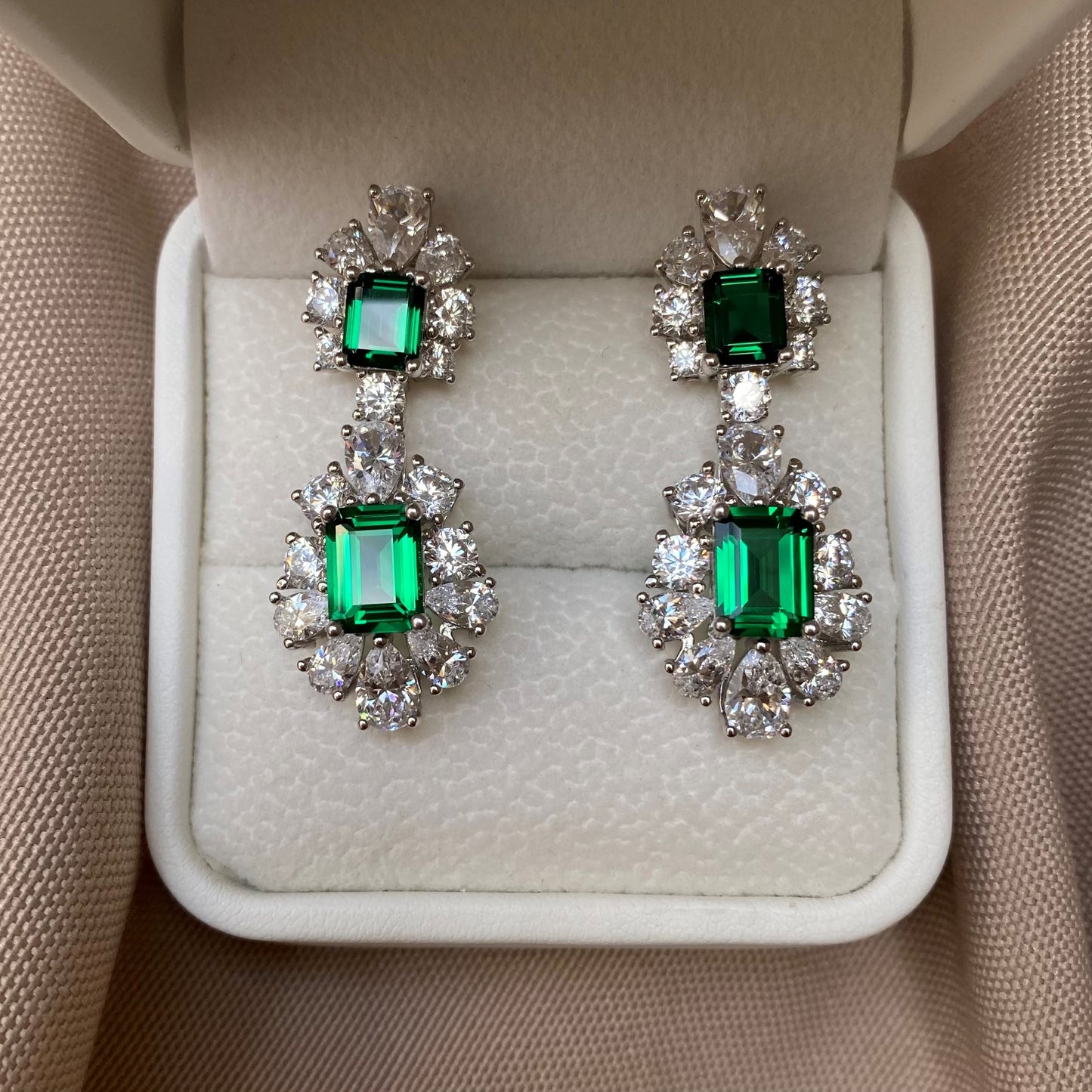 Aretes Emerald Edición Limitada